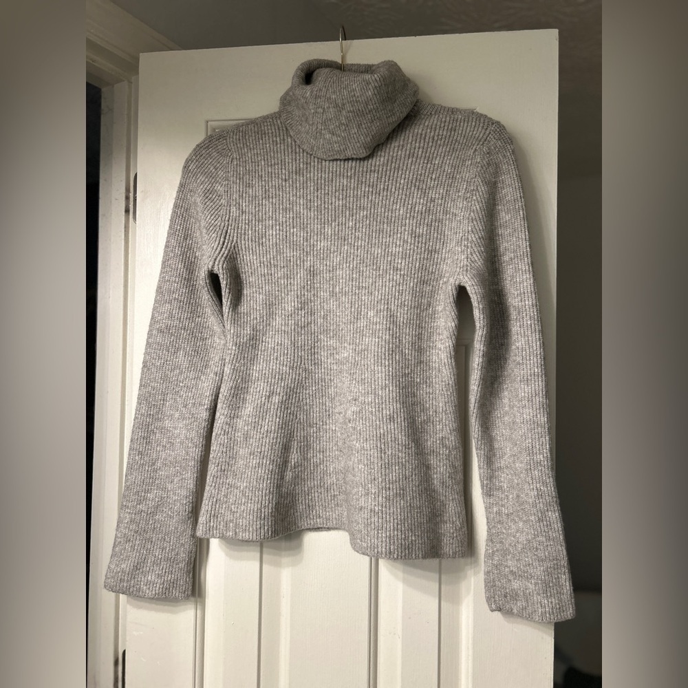 ZARA GRAY KNIT RIBBED HIGH COLLAR TURTLENECK SWEATER BLOUSE W/ SLIT WRIST DETAIL - Picture 6 of 6